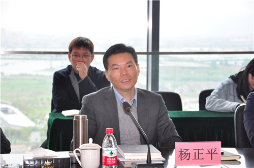 江北区杨正平区长一行莅临尊龙凯时传感调研指导工作