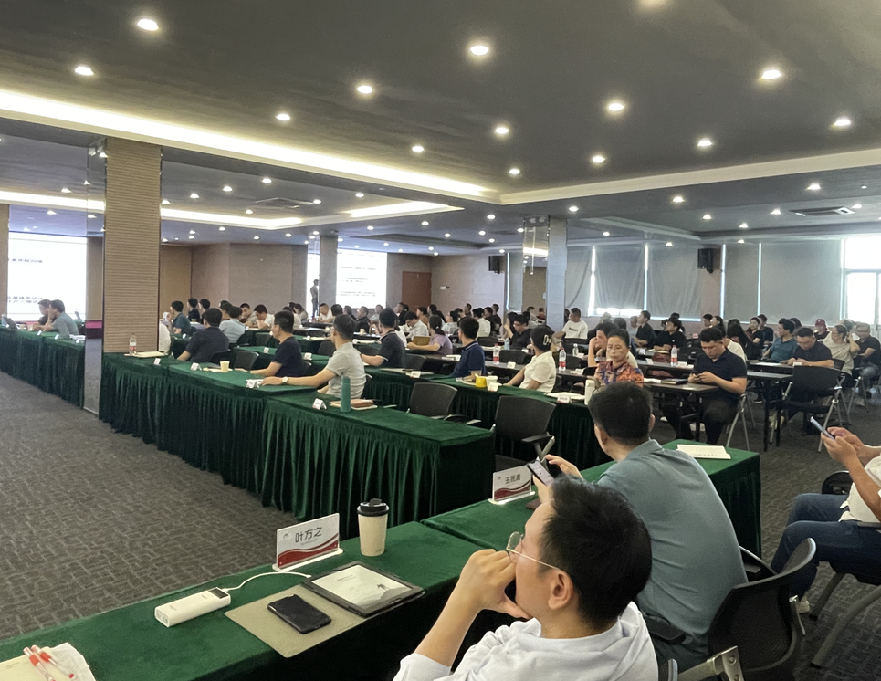 蓄势赋能 坚定前行|尊龙凯时集团“三鹰”培训顺利举行